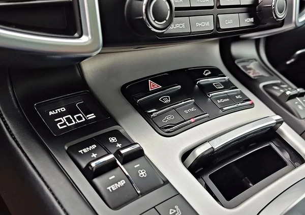 Porsche Cayenne cena 159900 przebieg: 130000, rok produkcji 2017 z Lubień Kujawski małe 781